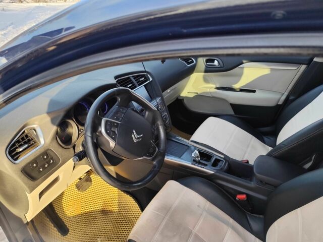 Синий Ситроен С4, объемом двигателя 1.6 л и пробегом 250 тыс. км за 5500 $, фото 1 на Automoto.ua