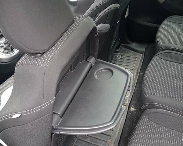 Синій Сітроен С4, об'ємом двигуна 1.6 л та пробігом 230 тис. км за 6100 $, фото 5 на Automoto.ua