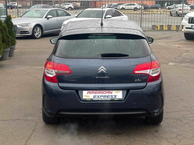 Синий Ситроен С4, объемом двигателя 1.6 л и пробегом 200 тыс. км за 5850 $, фото 2 на Automoto.ua