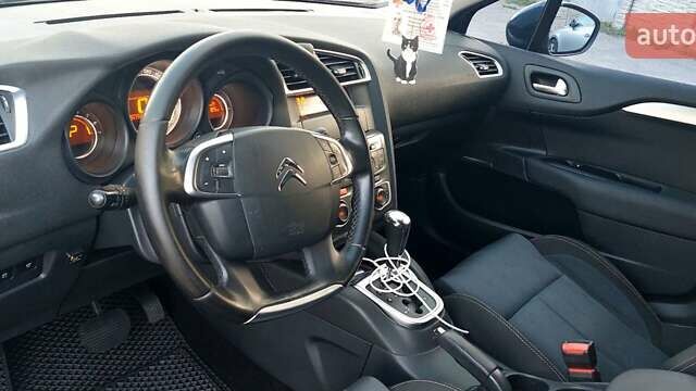 Синий Ситроен С4, объемом двигателя 1.6 л и пробегом 203 тыс. км за 6700 $, фото 3 на Automoto.ua