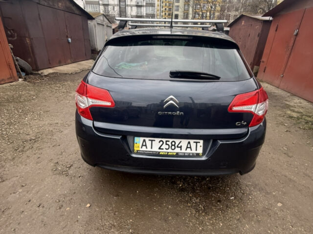 Синий Ситроен С4, объемом двигателя 1.59 л и пробегом 107 тыс. км за 7200 $, фото 2 на Automoto.ua