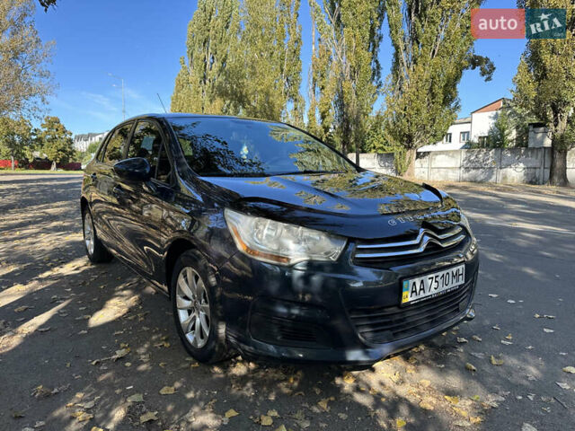 Синий Ситроен С4, объемом двигателя 1.6 л и пробегом 204 тыс. км за 6400 $, фото 1 на Automoto.ua