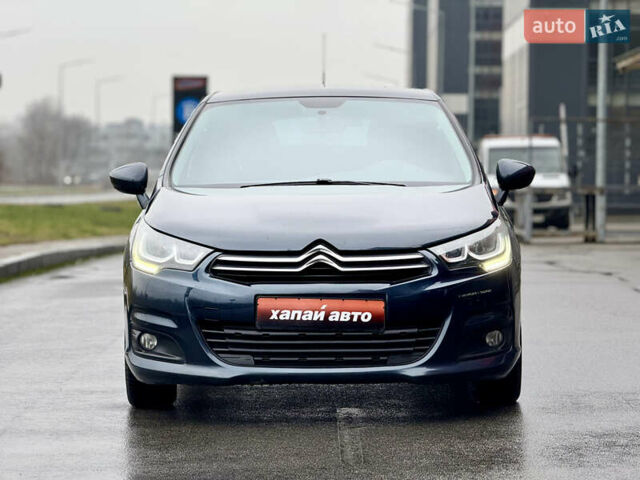 Синий Ситроен С4, объемом двигателя 1.56 л и пробегом 148 тыс. км за 9999 $, фото 1 на Automoto.ua