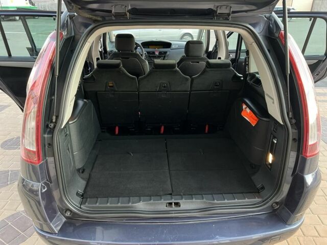 Синий Ситроен С4, объемом двигателя 1.7 л и пробегом 298 тыс. км за 4500 $, фото 11 на Automoto.ua