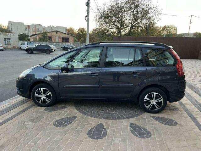 Синий Ситроен С4, объемом двигателя 1.7 л и пробегом 298 тыс. км за 4500 $, фото 7 на Automoto.ua