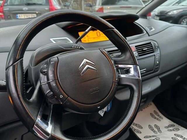 Ситроен С4 2008 в Смеле на Automoto.ua Синий Ситроен С4, объемом двигателя 2 л и пробегом 245 тыс. км за 5700 $, фото 5 на Automoto.ua