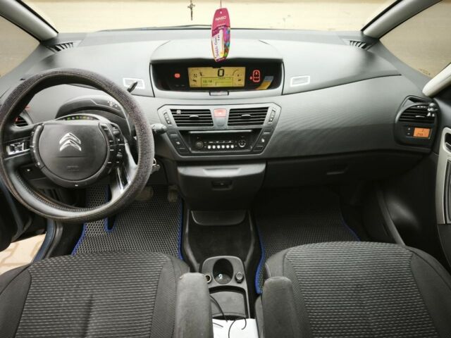 Синий Ситроен С4, объемом двигателя 1.6 л и пробегом 260 тыс. км за 6850 $, фото 6 на Automoto.ua