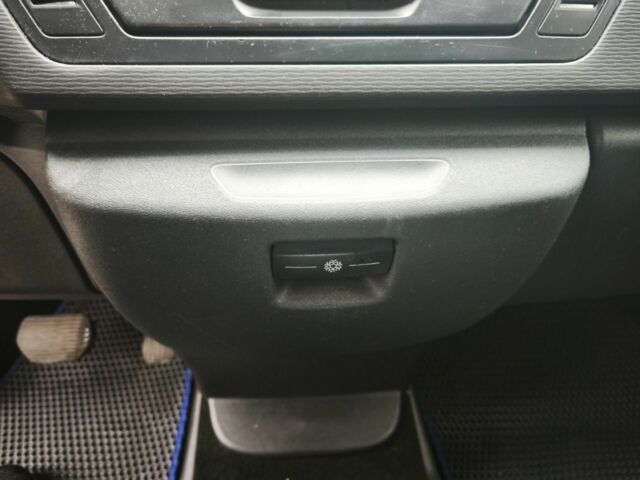 Синий Ситроен С4, объемом двигателя 1.6 л и пробегом 260 тыс. км за 6850 $, фото 7 на Automoto.ua