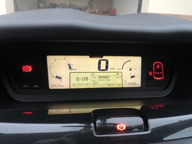 Синий Ситроен С4, объемом двигателя 1.6 л и пробегом 110 тыс. км за 8200 $, фото 7 на Automoto.ua