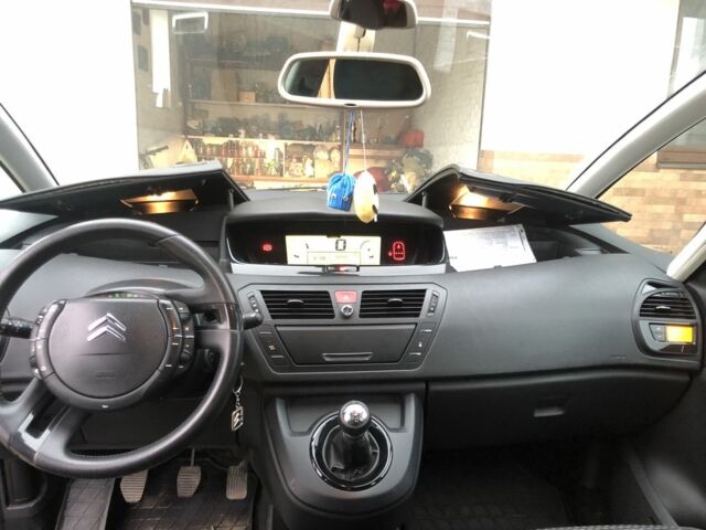 Синий Ситроен С4, объемом двигателя 1.6 л и пробегом 110 тыс. км за 8200 $, фото 8 на Automoto.ua