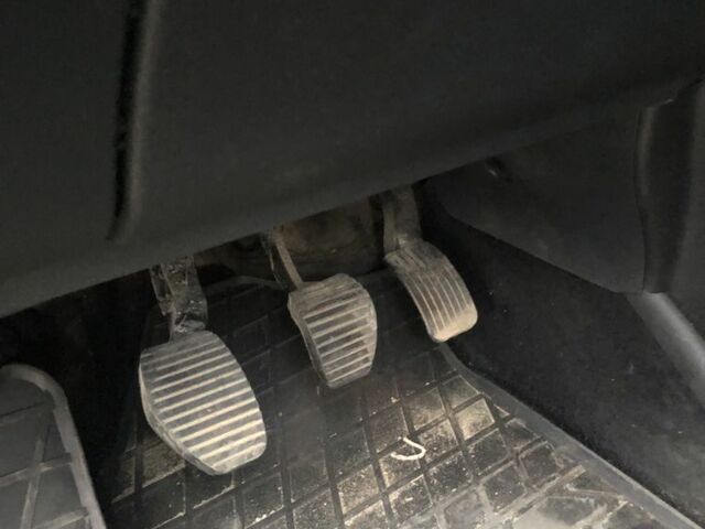 Синий Ситроен С4, объемом двигателя 1.6 л и пробегом 110 тыс. км за 8200 $, фото 12 на Automoto.ua