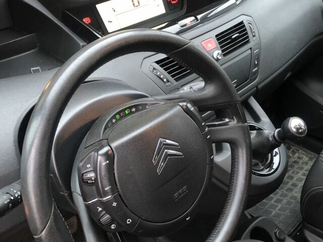 Синий Ситроен С4, объемом двигателя 1.6 л и пробегом 110 тыс. км за 8200 $, фото 11 на Automoto.ua