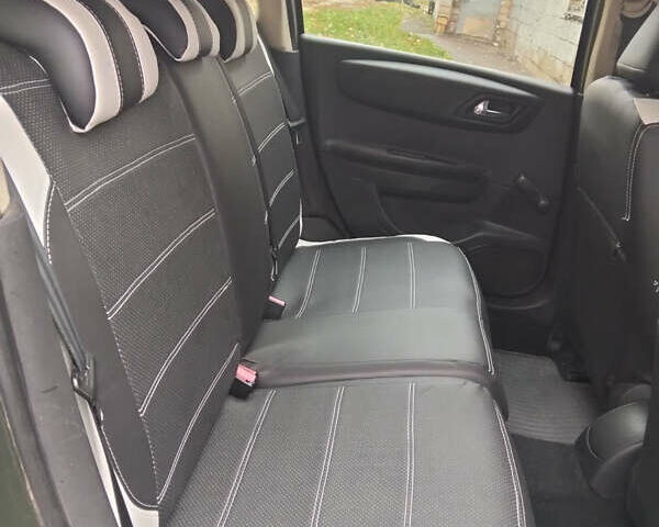 Зелений Сітроен С4, об'ємом двигуна 1.6 л та пробігом 182 тис. км за 4200 $, фото 5 на Automoto.ua