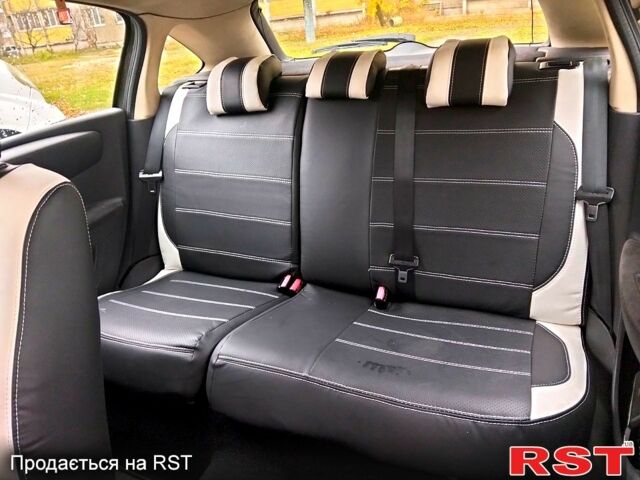 Зелений Сітроен С4, об'ємом двигуна 1.6 л та пробігом 182 тис. км за 4200 $, фото 9 на Automoto.ua