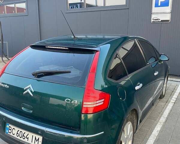Зеленый Ситроен С4, объемом двигателя 1.6 л и пробегом 450 тыс. км за 3800 $, фото 2 на Automoto.ua