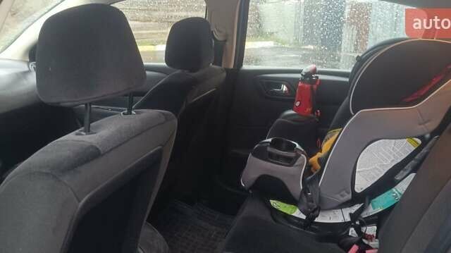 Зелений Сітроен С4, об'ємом двигуна 1.6 л та пробігом 171 тис. км за 5900 $, фото 4 на Automoto.ua