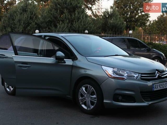 Зелений Сітроен С4, об'ємом двигуна 1.56 л та пробігом 336 тис. км за 6300 $, фото 10 на Automoto.ua