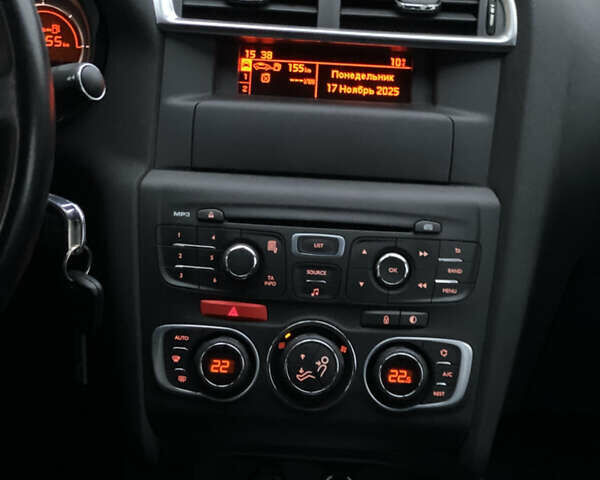 Зелений Сітроен С4, об'ємом двигуна 1.6 л та пробігом 167 тис. км за 9300 $, фото 18 на Automoto.ua