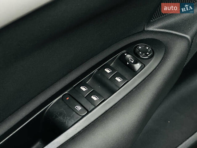 Зелений Сітроен С4, об'ємом двигуна 1.6 л та пробігом 167 тис. км за 7900 $, фото 14 на Automoto.ua