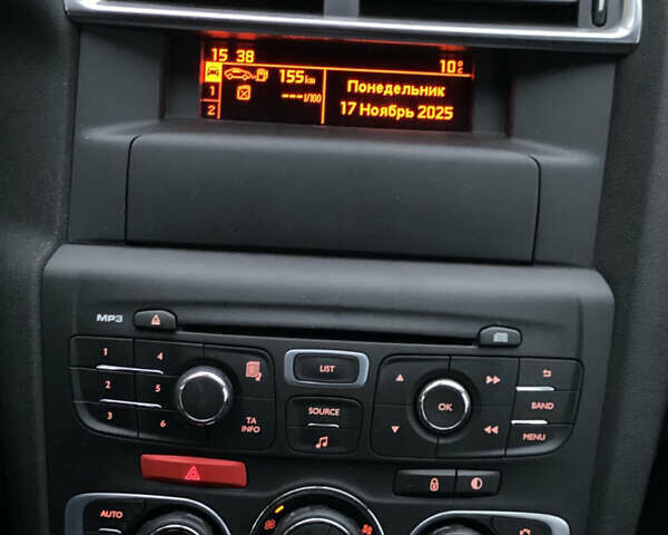 Зелений Сітроен С4, об'ємом двигуна 1.6 л та пробігом 167 тис. км за 9300 $, фото 15 на Automoto.ua