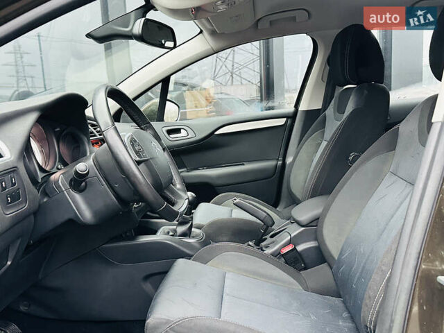 Зелений Сітроен С4, об'ємом двигуна 1.6 л та пробігом 167 тис. км за 7900 $, фото 18 на Automoto.ua