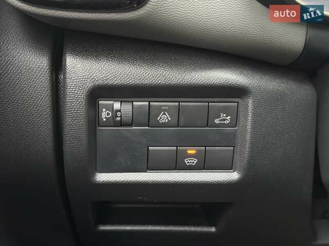 Белый Ситроен C5 Aircross, объемом двигателя 1.5 л и пробегом 195 тыс. км за 18800 $, фото 26 на Automoto.ua