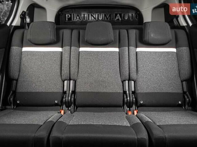 Білий Сітроен C5 Aircross, об'ємом двигуна 2 л та пробігом 107 тис. км за 19999 $, фото 9 на Automoto.ua