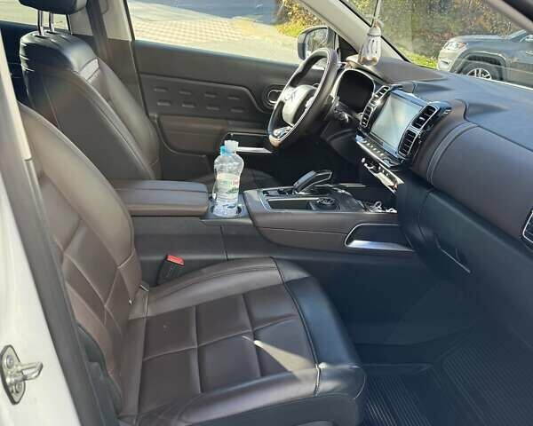 Білий Сітроен C5 Aircross, об'ємом двигуна 2 л та пробігом 70 тис. км за 24999 $, фото 5 на Automoto.ua