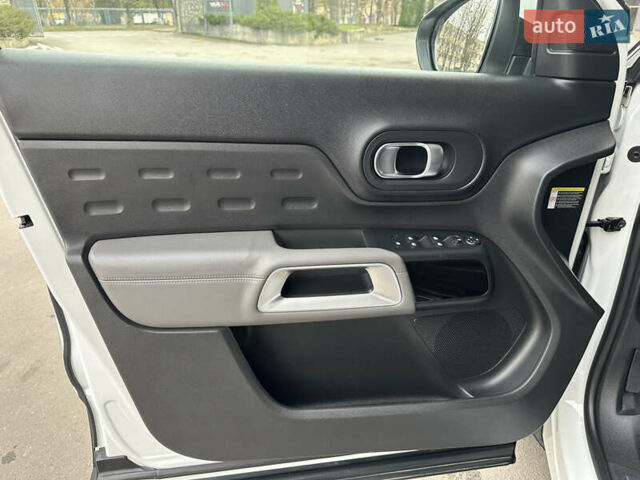 Белый Ситроен C5 Aircross, объемом двигателя 2 л и пробегом 145 тыс. км за 18999 $, фото 89 на Automoto.ua