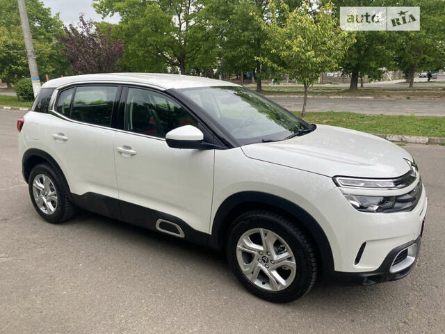 Белый Ситроен C5 Aircross, объемом двигателя 1.5 л и пробегом 179 тыс. км за 21850 $, фото 31 на Automoto.ua