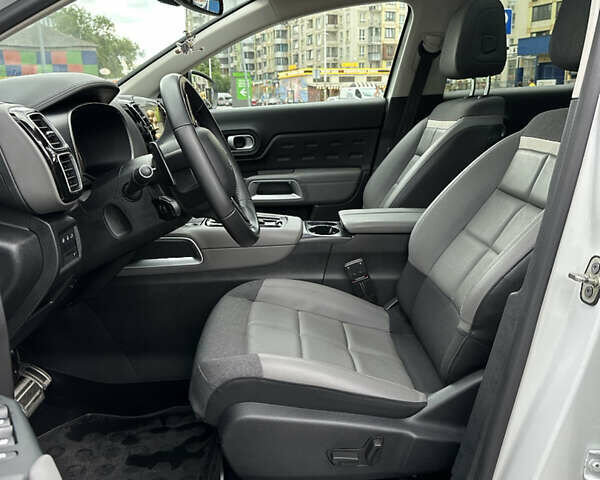 Белый Ситроен C5 Aircross, объемом двигателя 2 л и пробегом 151 тыс. км за 23100 $, фото 22 на Automoto.ua