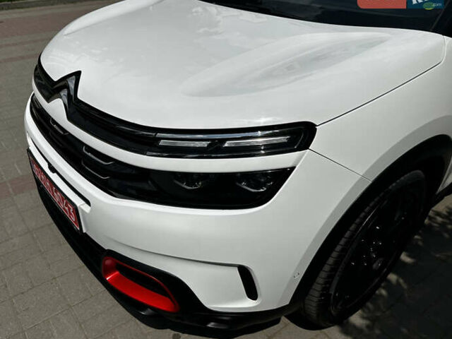 Белый Ситроен C5 Aircross, объемом двигателя 2 л и пробегом 220 тыс. км за 19499 $, фото 29 на Automoto.ua