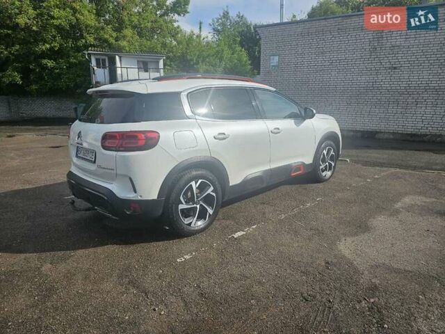 Белый Ситроен C5 Aircross, объемом двигателя 2 л и пробегом 270 тыс. км за 24700 $, фото 1 на Automoto.ua