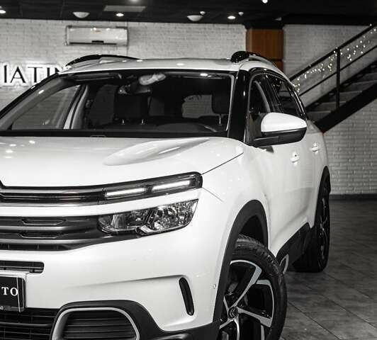 Білий Сітроен C5 Aircross, об'ємом двигуна 2 л та пробігом 107 тис. км за 21200 $, фото 10 на Automoto.ua