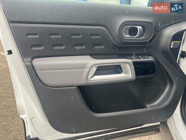 Белый Ситроен C5 Aircross, объемом двигателя 1.5 л и пробегом 42 тыс. км за 22990 $, фото 26 на Automoto.ua