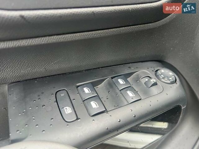 Белый Ситроен C5 Aircross, объемом двигателя 1.5 л и пробегом 42 тыс. км за 22990 $, фото 27 на Automoto.ua