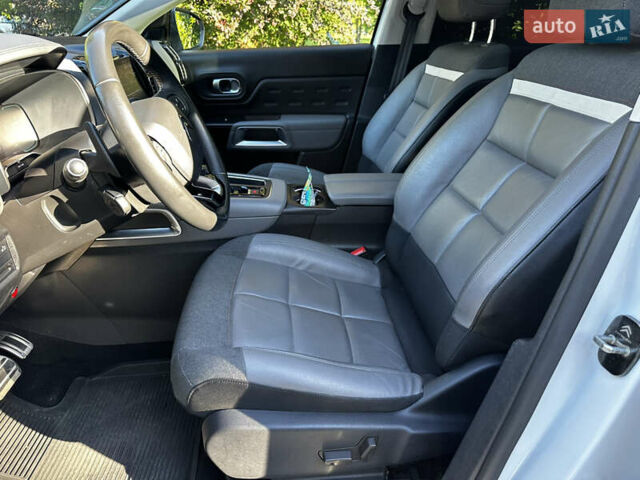 Белый Ситроен C5 Aircross, объемом двигателя 2 л и пробегом 220 тыс. км за 19499 $, фото 55 на Automoto.ua