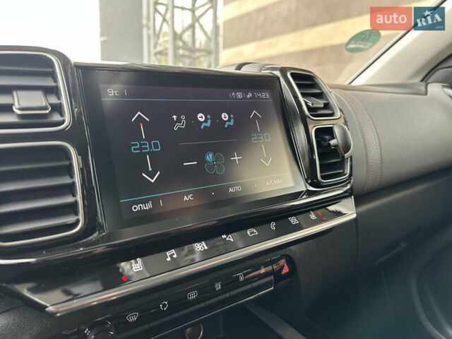 Белый Ситроен C5 Aircross, объемом двигателя 2 л и пробегом 145 тыс. км за 18999 $, фото 70 на Automoto.ua