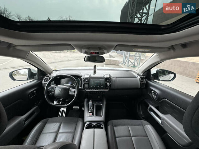 Белый Ситроен C5 Aircross, объемом двигателя 2 л и пробегом 145 тыс. км за 18999 $, фото 61 на Automoto.ua