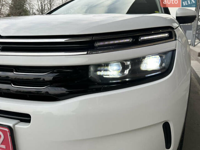 Белый Ситроен C5 Aircross, объемом двигателя 2 л и пробегом 145 тыс. км за 18999 $, фото 43 на Automoto.ua