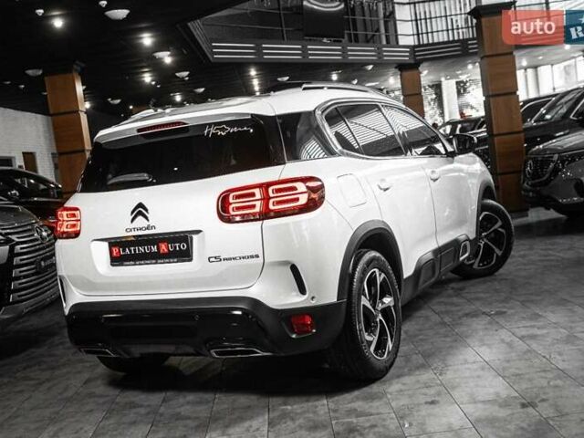 Белый Ситроен C5 Aircross, объемом двигателя 2 л и пробегом 107 тыс. км за 19900 $, фото 2 на Automoto.ua