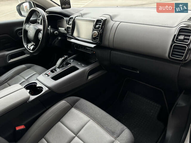 Белый Ситроен C5 Aircross, объемом двигателя 2 л и пробегом 145 тыс. км за 18999 $, фото 96 на Automoto.ua