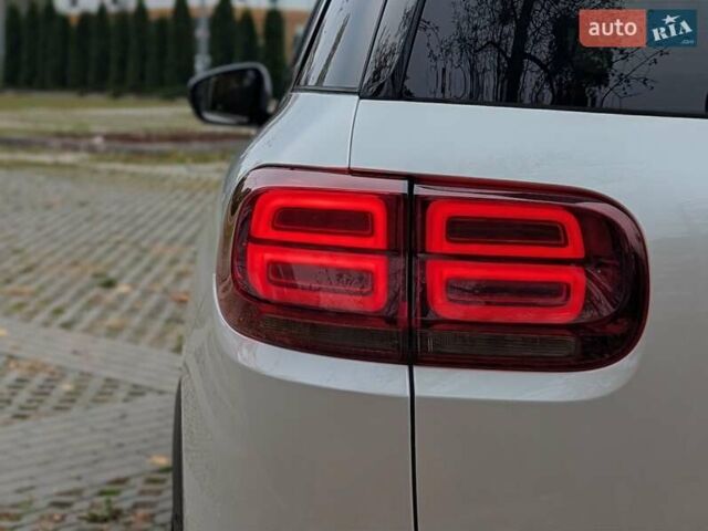 Белый Ситроен C5 Aircross, объемом двигателя 2 л и пробегом 165 тыс. км за 19300 $, фото 18 на Automoto.ua