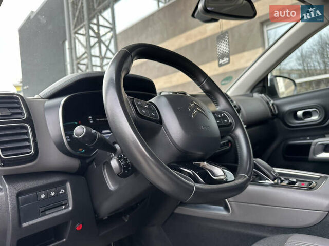 Белый Ситроен C5 Aircross, объемом двигателя 2 л и пробегом 145 тыс. км за 18999 $, фото 52 на Automoto.ua