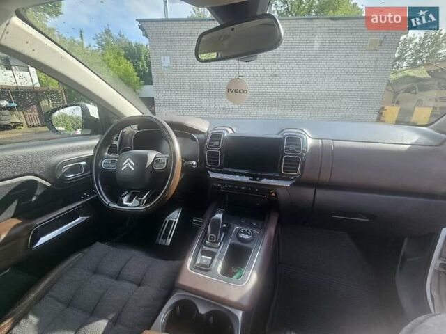 Белый Ситроен C5 Aircross, объемом двигателя 2 л и пробегом 270 тыс. км за 24700 $, фото 6 на Automoto.ua