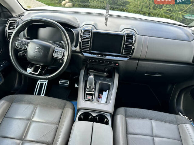 Белый Ситроен C5 Aircross, объемом двигателя 2 л и пробегом 220 тыс. км за 19450 $, фото 55 на Automoto.ua