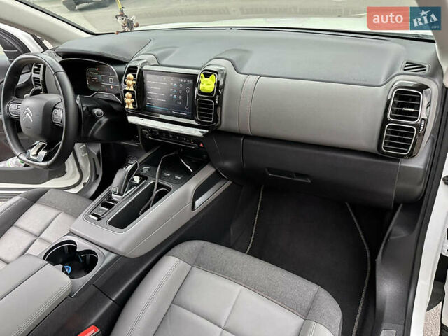 Белый Ситроен C5 Aircross, объемом двигателя 2 л и пробегом 151 тыс. км за 23100 $, фото 47 на Automoto.ua