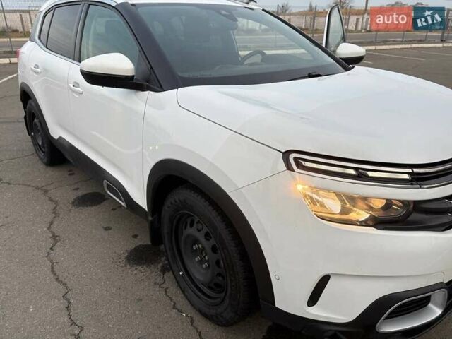 Белый Ситроен C5 Aircross, объемом двигателя 1.6 л и пробегом 77 тыс. км за 23800 $, фото 7 на Automoto.ua