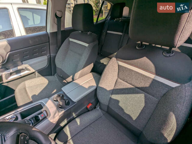 Белый Ситроен C5 Aircross, объемом двигателя 1.5 л и пробегом 75 тыс. км за 20500 $, фото 9 на Automoto.ua