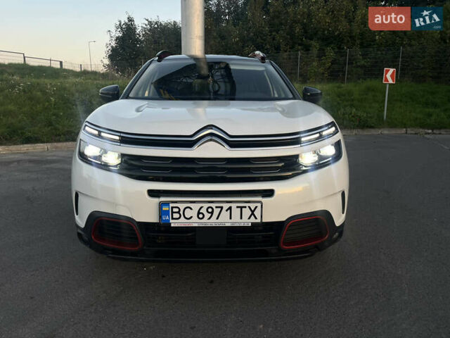 Белый Ситроен C5 Aircross, объемом двигателя 2 л и пробегом 82 тыс. км за 21500 $, фото 2 на Automoto.ua